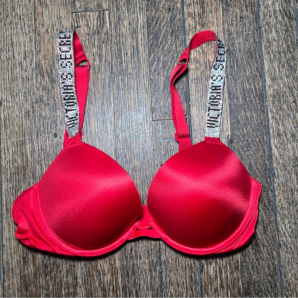 Victoria Secret Shine Strap push-up Bra